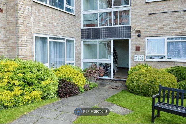 Elizabeth Court Hempstead Road, Watford photo 3