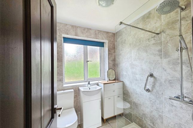 4, Thackray Avenue, West Yorkshire photo 3