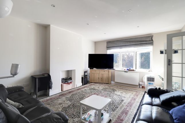 2a, Peaks Hill, Purley photo 4