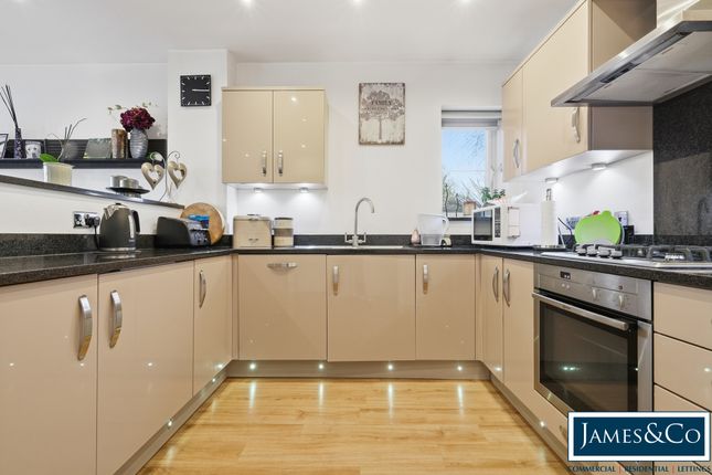 2, Parish Way, Bishop's Stortford photo 2