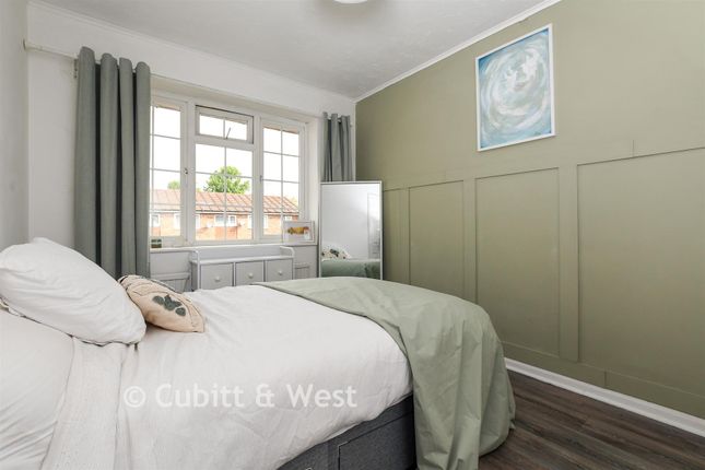 Lindley Court, Lindley Road, Godstone photo 3