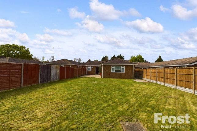 Bungalow for sale in Coppermill Road, Wraysbury, Berkshire