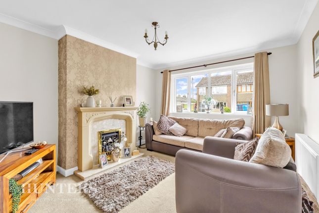 4, Chelburn View, Littleborough photo 2