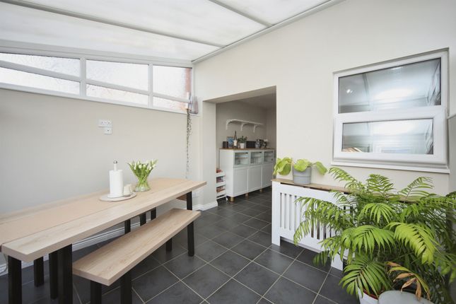End terrace house for sale in Perryfields Close, Redditch