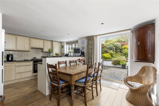 Clematis Cottage,, Westcott Street, Westcott photo 4