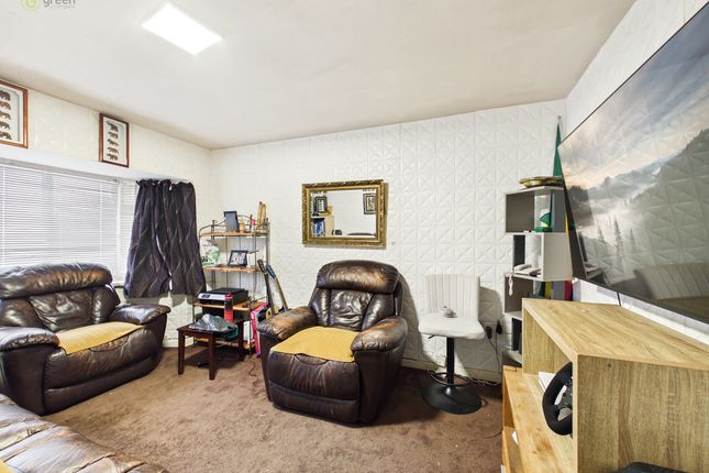11, Collingwood Drive, Great Barr photo 3