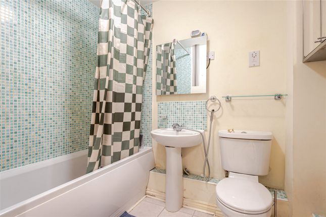 109, Kiln Way, Bedfordshire photo 4