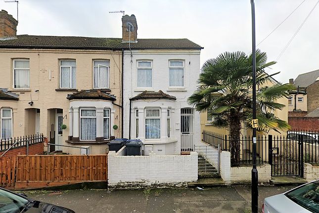 Terraced house for sale in Hammond Road, Southall