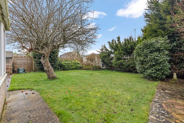 11a, Kings Drive, Pagham, Bognor Regis, West Sussex photo 3
