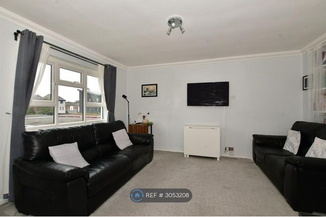 Flat, Abbotsleigh Close Sutton, London photo 4
