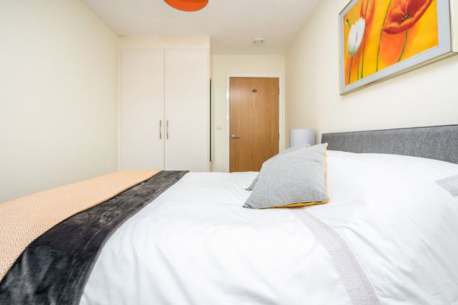 Flat for sale in 52 Aerodrome Road, Colindale