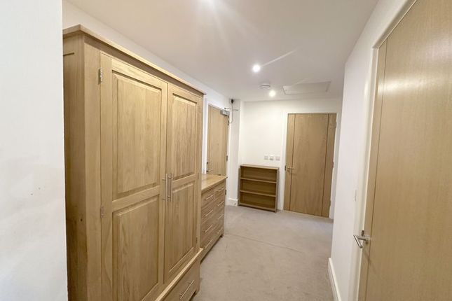 36 Mandeville Court, Darkes Lane, Potters Bar photo 4
