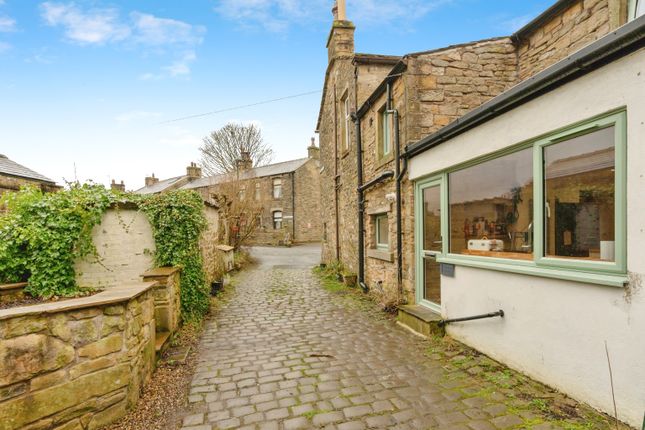 Thumbnail Cottage to rent in Selbourne Terrace, Barnoldswick