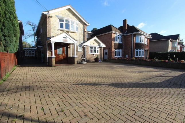 72 Douglas Crescent, Southampton photo 2
