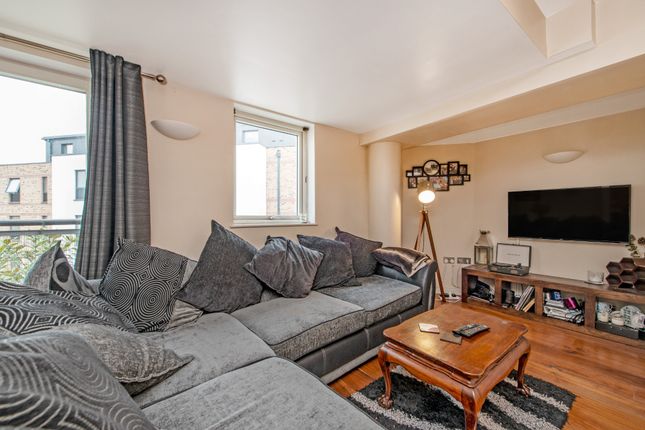 Apartment 1 Blenheim Court 20, Denham Street, Greater London photo 2