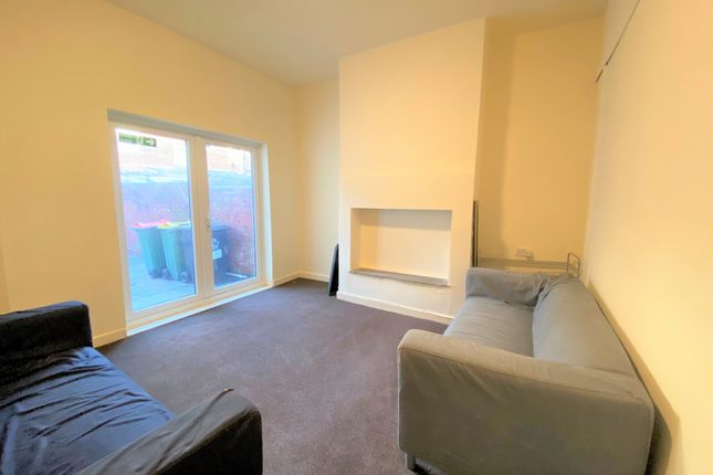 3, Pedder Street, Preston photo 2