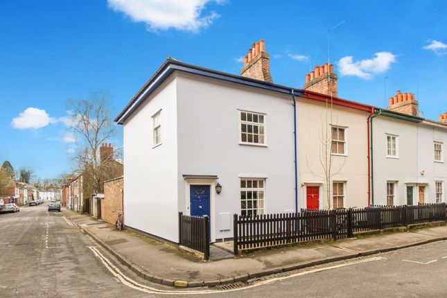 Thumbnail End terrace house to rent in Hart Street, Oxford
