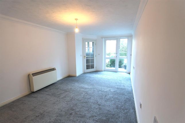 Flat 4 Hampton Lodge, 15, Cavendish Road, Sutton photo 4