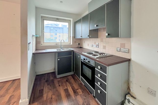 Spectrum Tower 2-20,Flat 11, Hainault Street, Ilford photo 3