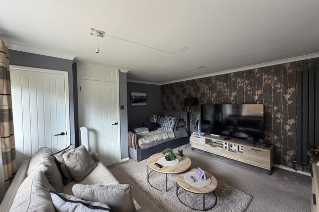 Flat 3, Flowerdew Court, Winchester Road, Andover photo 3