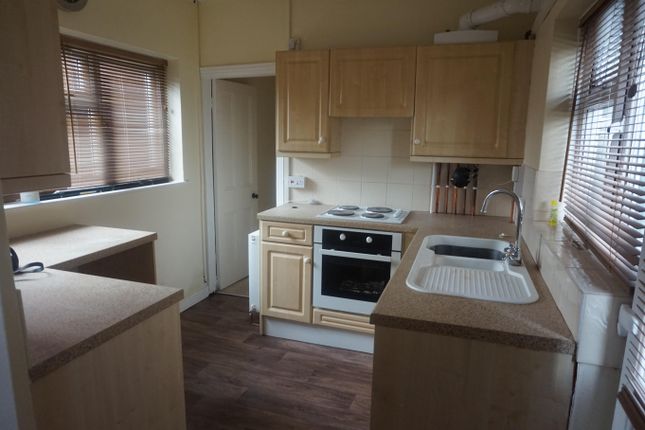 Flat to rent in Rising Brook, Stafford