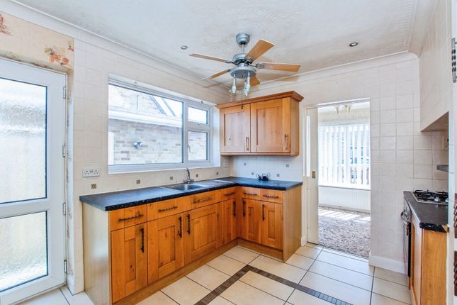 10, Churchill Drive, Lincolnshire photo 4