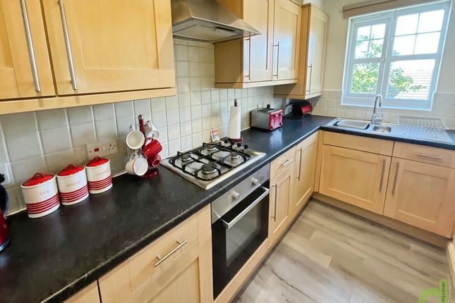 10 Highfield Court Marsh House Lane, Darwen photo 4