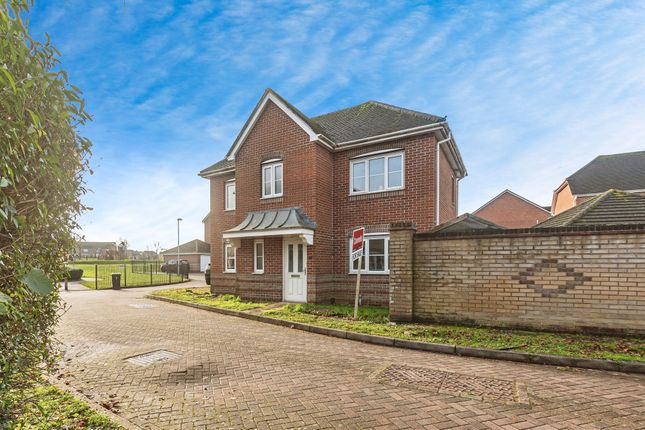 Detached house for sale in Devizes Close, Highfields, Basingstoke