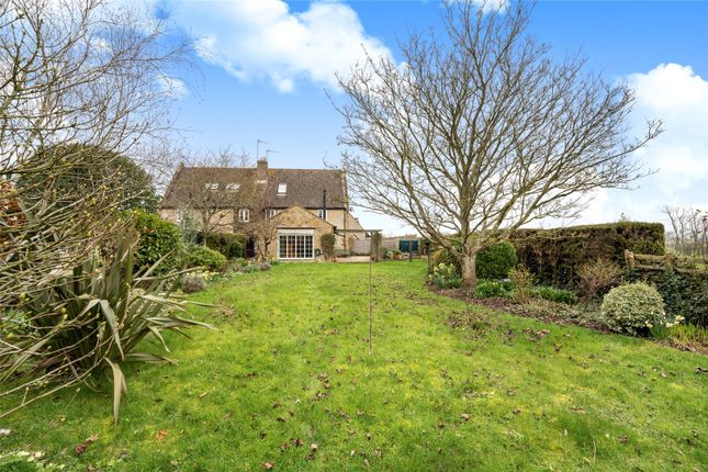 2, Spring Farm Court, Oxfordshire photo 3