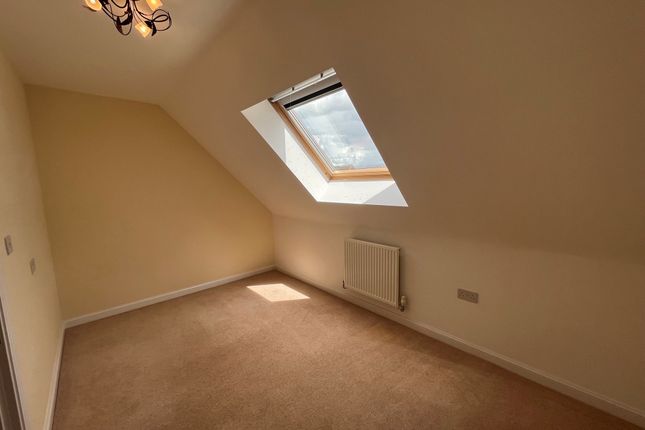 End terrace house for sale in Ophelia Drive, Stratford-Upon-Avon