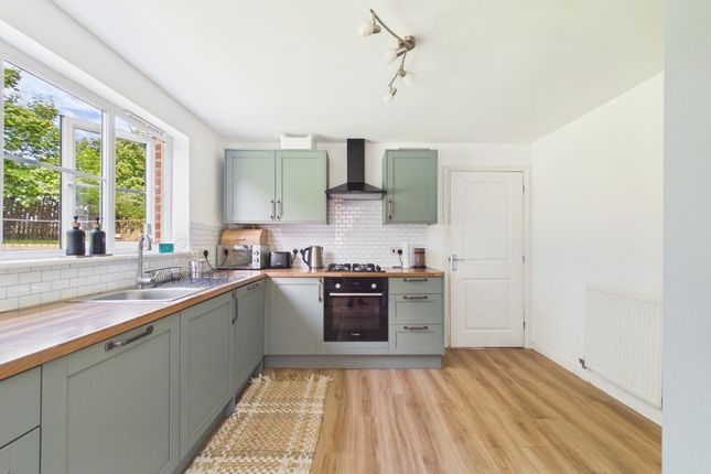 14, Tannin Crescent, East Kilbride photo 3