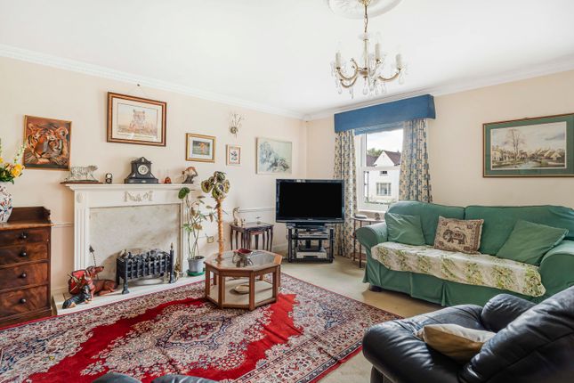7 The Croft,, Carpenters Lane, Gloucestershire photo 3