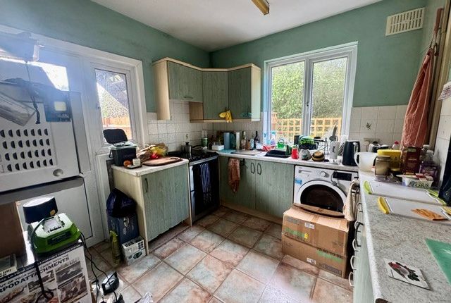 18, Wellington Road, Pinner photo 2