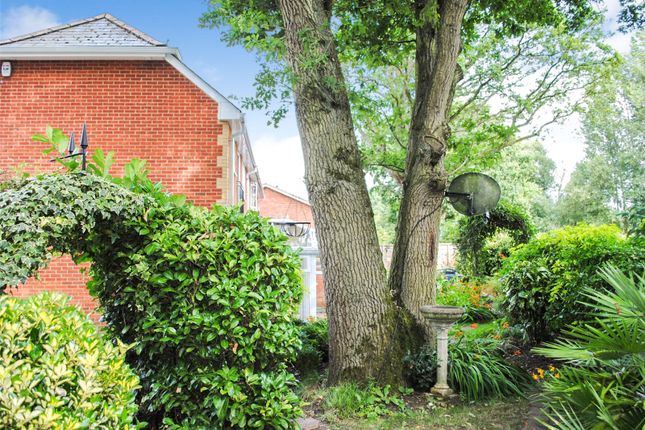 Semi-detached house for sale in Reading Road, Eversley Centre, Hampshire