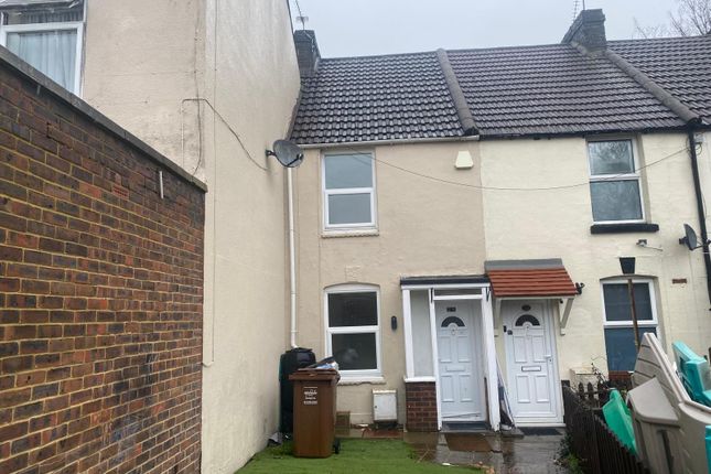 Thumbnail Terraced house to rent in Vicarage Road, Gillingham, Kent
