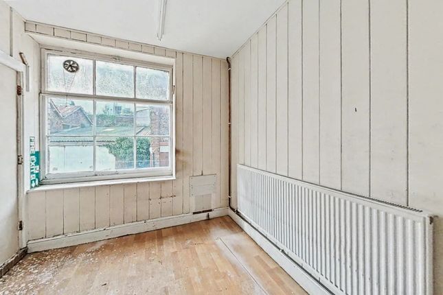 Elite, Westcombe Lane, Bideford photo 2