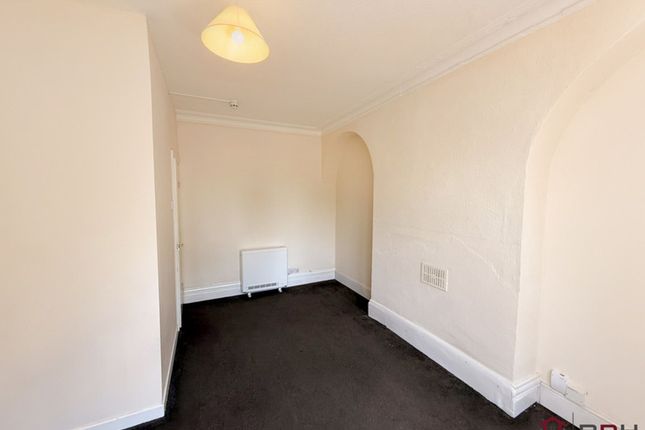 Flat D, 13 Avenue Road, Wheatley, Doncaster photo 3