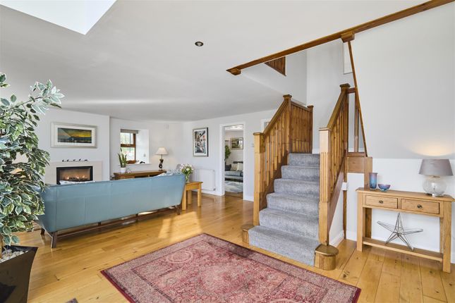 1 The Court, Brown Springs Lane, Keighley photo 3