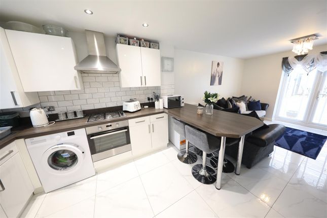 End terrace house for sale in Brockwell Park, Kingswood, Hull