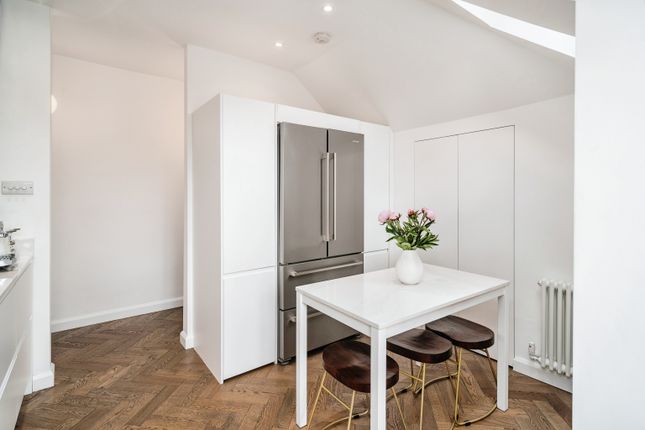 Flat for sale in Bycullah Road, Enfield