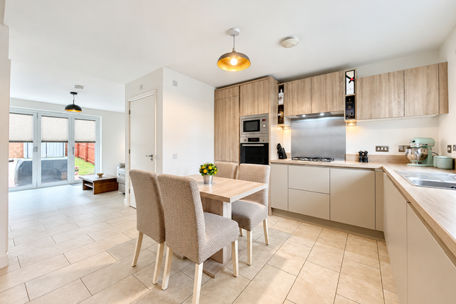 13a, Weir Crescent, Denny photo 2