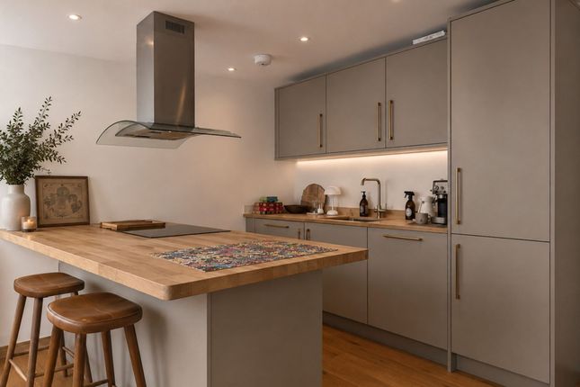 1a Acre Road, Kingston Upon Thames photo 2