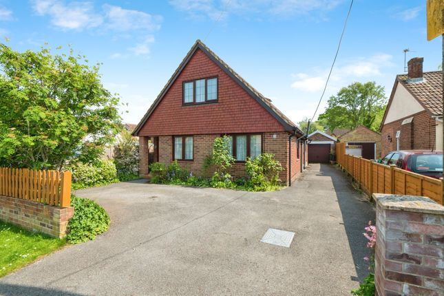 Bungalow for sale in Firgrove Road, North Baddesley, Southampton