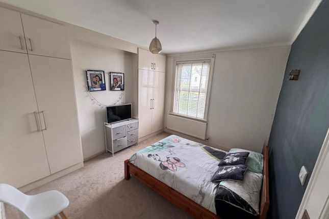 10A, Radnor Avenue, Harrow photo 2