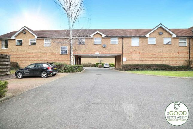 1 bed flat for sale in Cassis Court, Loughton IG10