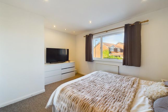 End terrace house for sale in Middleton Way, Ifield, Crawley