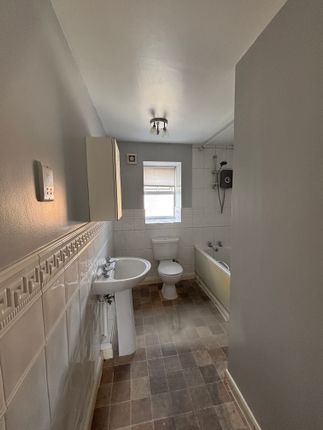 Flat 5 31, Marigold Lane, Loughborough photo 4