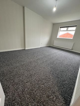 Terraced house to rent in Heather Close, Bolton