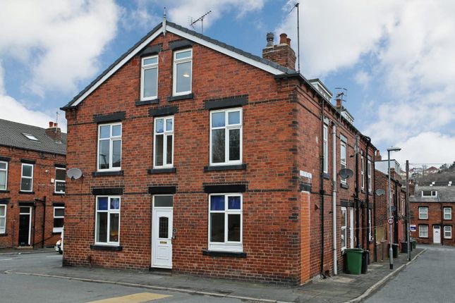 Room 2, 8, Cow Close Road, Leeds photo 3