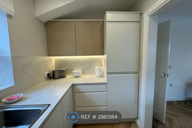 Flat, The Mariners Haven Road, Lytham photo 5